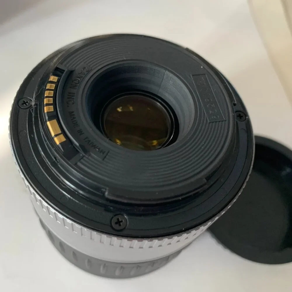 Canon EOS REBEL Ti 35mm SLR Film Camera & Canon 28-90mm Zoom Lens
